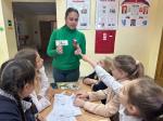 Сегодня творческие специалисты Покровского СДК провели для детей викторину «Экономические загадки» в рамках Всероссийской просветительской Эстафеты по финансовой грамотности. В начале мероприятия ребята познакомились с понятиями «экономика», «финансовая грамотность», «вклад», «кредит», «финансовая подушка» и «инвестиции». Затем детям было предложено пройти несколько тематических заданий: решить финансовую задачку, найти правильные ответы на вопросы, разгадать ребусы и найти зашифрованные слова по теме инвестиции. В ходе викторины ребята получили знания в области денежного обращения, кредитования и инвестирования. Так же поговорили об истории денег до современных финансовых инструментов. В завершении мероприятия были розданы информационные листовки по финансовой грамотности для домашнего ознакомления вместе родителями.

