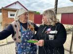 В преддверии празднования 80-летия Великой Победы творческие специалисты Покровского СДК провели поздравительную акцию «Сохраним Победу вместе». Поздравили тружеников тыла: Сополеву Матрёну Андреевну, Шестову Клавдию Семёновну, Проскурину Наталью Ивановну и Золоторёву Анну Ивановну, с тёплыми пожеланиями им были вручены броши Победы и пригласительные на праздничный концерт. Так же поздравили с праздником детей войны, которые были и остаются активными участниками жизни Покровского СДК: семью Толстенёвых Василия Григорьевича и Раису Николаевну, Пузанову Анну Андреевну, Гречихину Анну Сергеевну, Донскую Нину Ивановну и Бессонову Варвару Марковну.
Благодарим всех наших тружеников тыла и детей войны за их неоценимый вклад в победу в Великой Отечественной войне. Спасибо за вашу стойкость, мужество и верность Родине в самые трудные времена! Ваши истории и подвиги всегда будут жить в наших сердцах и душах.
