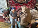 В преддверии празднования 80-летия Великой Победы творческие специалисты Покровского СДК провели поздравительную акцию «Сохраним Победу вместе». Поздравили тружеников тыла: Сополеву Матрёну Андреевну, Шестову Клавдию Семёновну, Проскурину Наталью Ивановну и Золоторёву Анну Ивановну, с тёплыми пожеланиями им были вручены броши Победы и пригласительные на праздничный концерт. Так же поздравили с праздником детей войны, которые были и остаются активными участниками жизни Покровского СДК: семью Толстенёвых Василия Григорьевича и Раису Николаевну, Пузанову Анну Андреевну, Гречихину Анну Сергеевну, Донскую Нину Ивановну и Бессонову Варвару Марковну.
Благодарим всех наших тружеников тыла и детей войны за их неоценимый вклад в победу в Великой Отечественной войне. Спасибо за вашу стойкость, мужество и верность Родине в самые трудные времена! Ваши истории и подвиги всегда будут жить в наших сердцах и душах.
